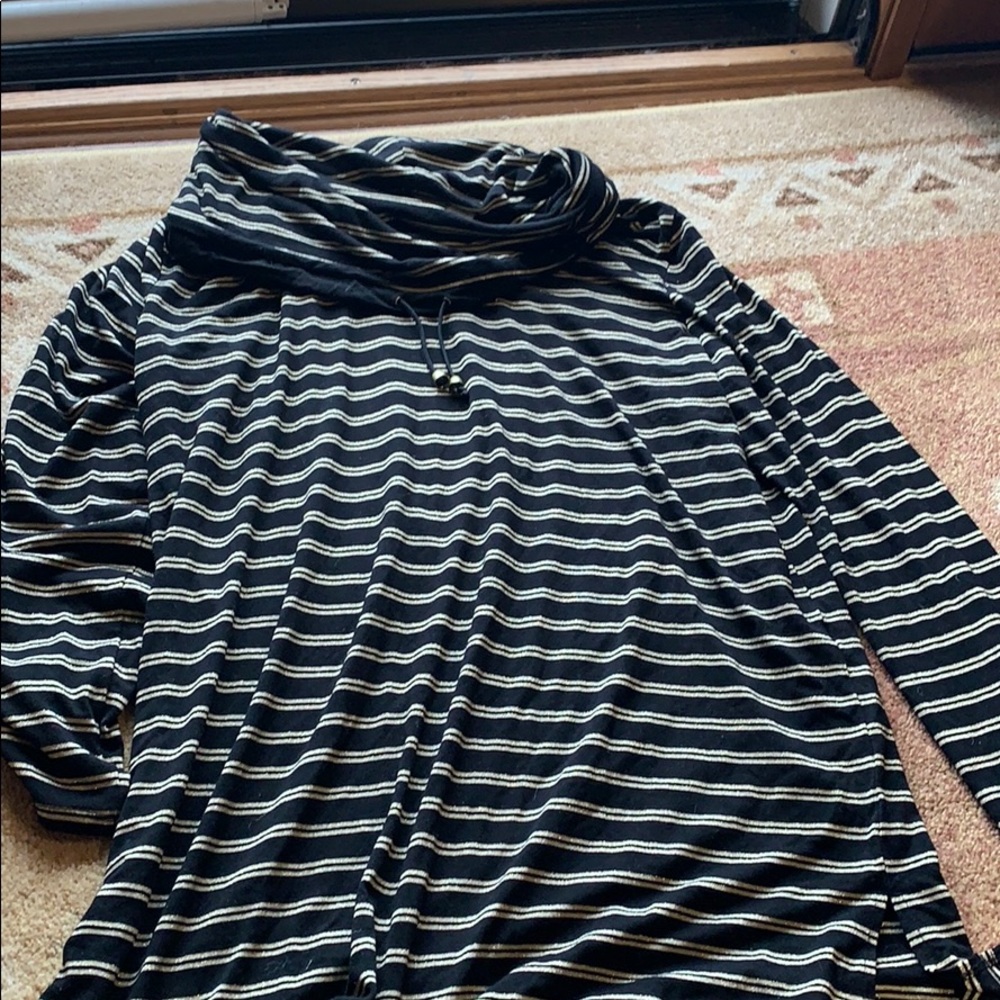 Long gold and black stripped shirt